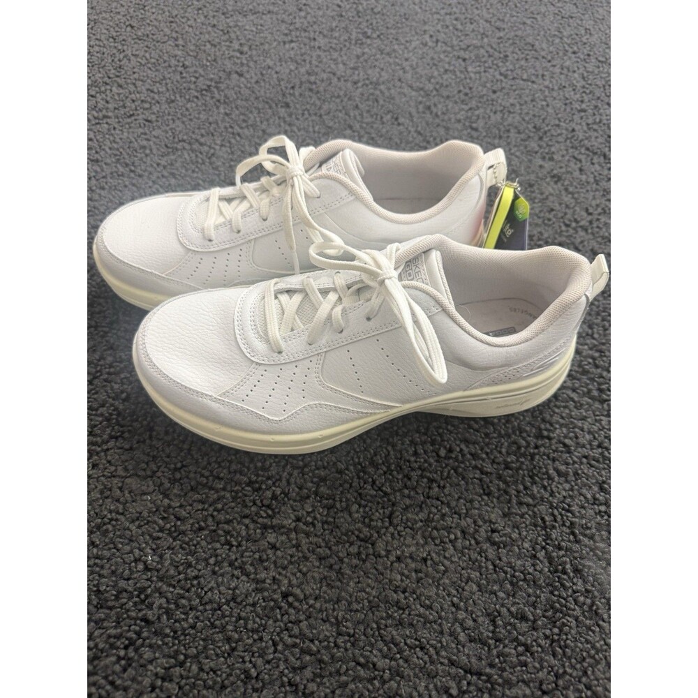Skechers Women's GOwalk Goga Mat Insoles White Leather Relaxed Fit NWT Size 9